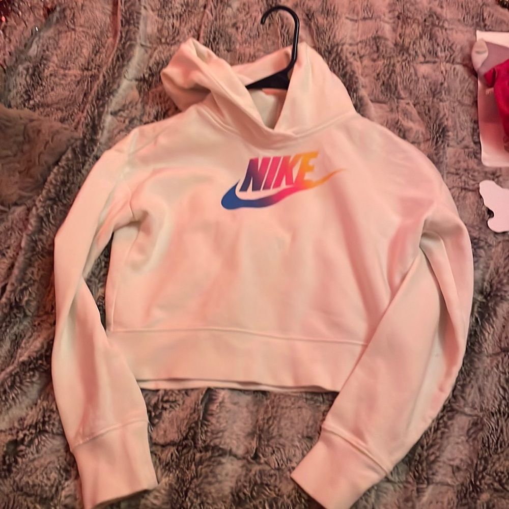 White Cropped Nike Hoodie.